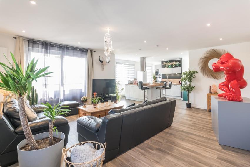 - Luxueux Casa Selva - Parking Gratuit - Spacieux - Balcon - Wifi Viriat Esterno foto